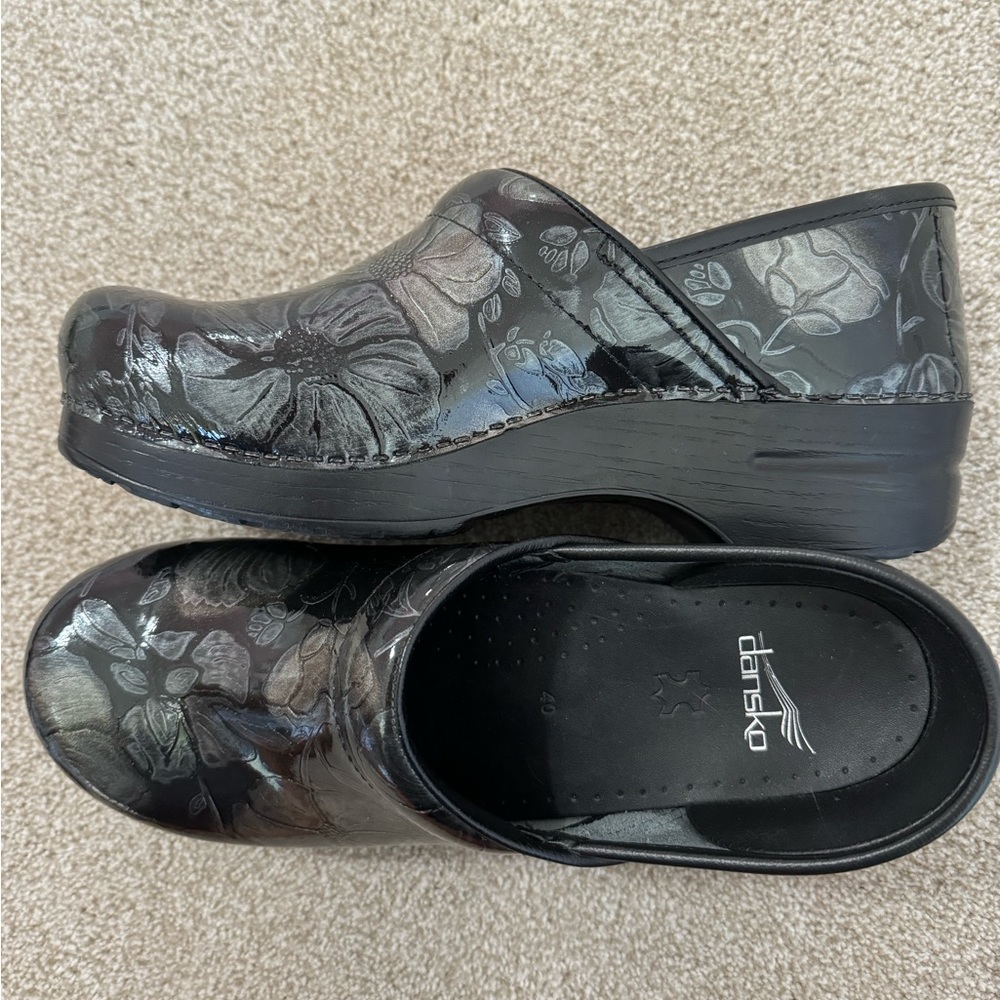 Dansko Professional Floral Patent Clogs